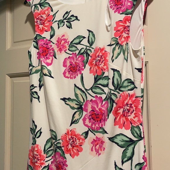 Perfect wedding guest dress - Picture 2 of 4